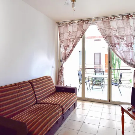 1 Bedroom In Isca Marina Daire